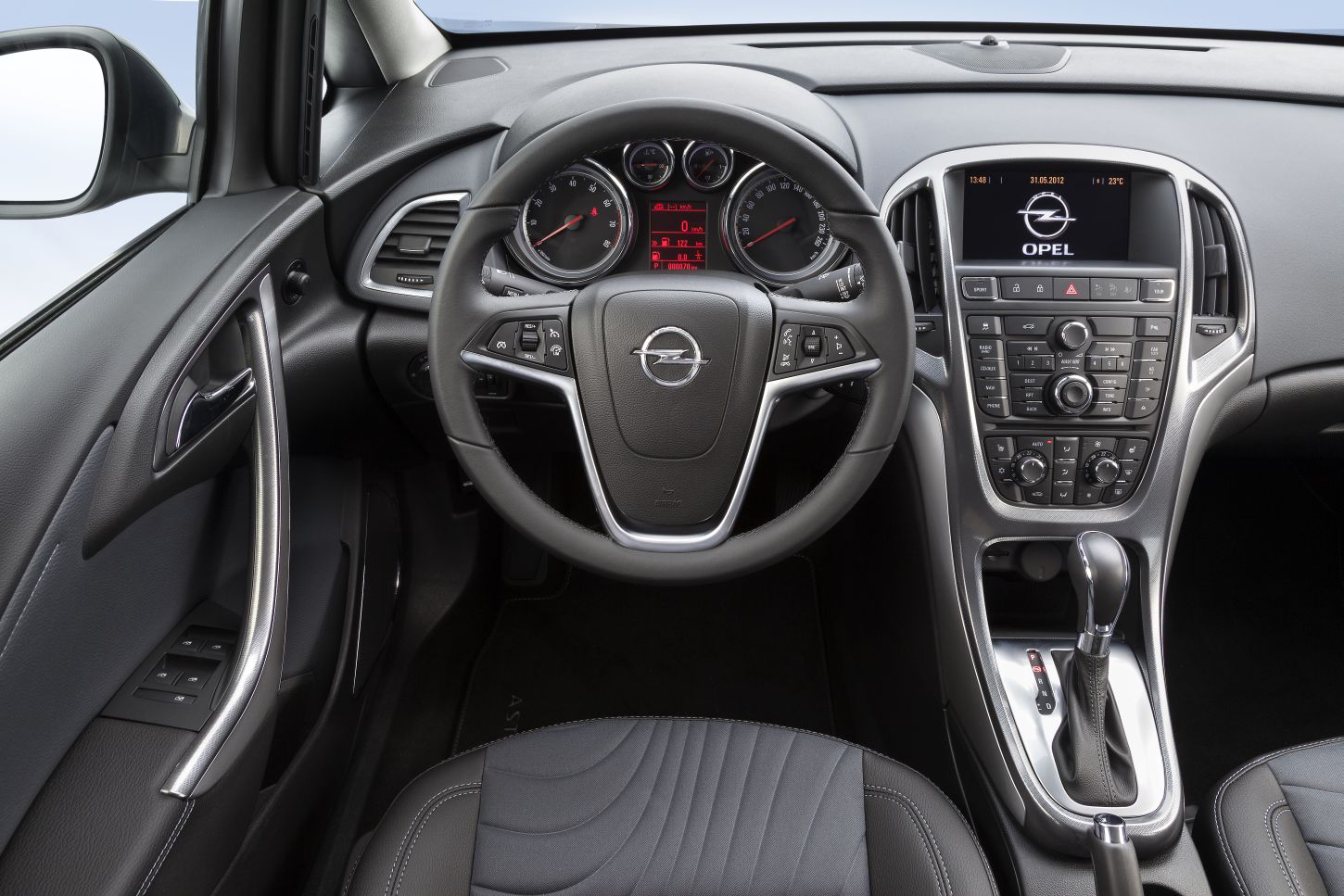opel-astra-8261g.jpg