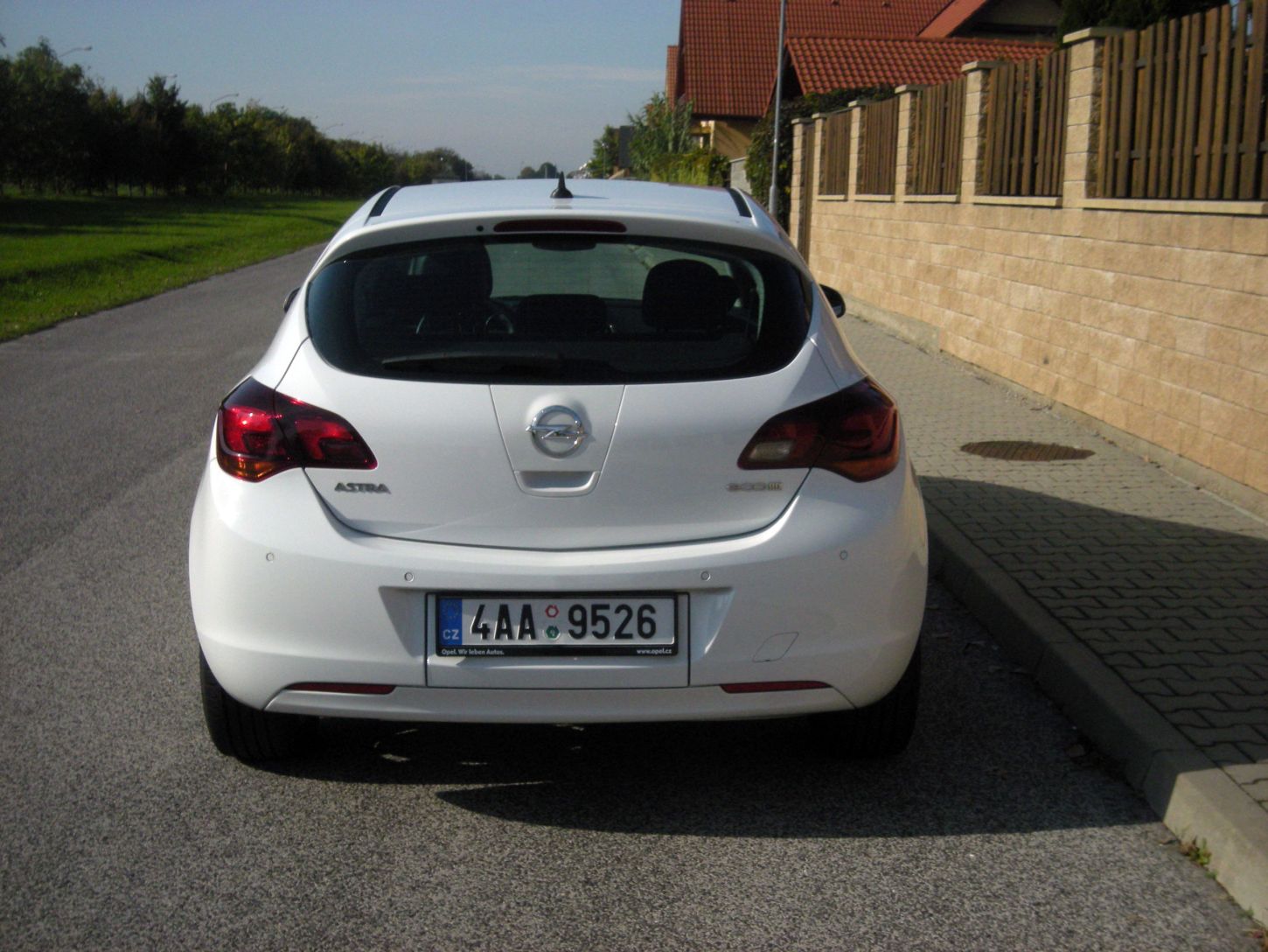 opel-astra-9677g.jpg