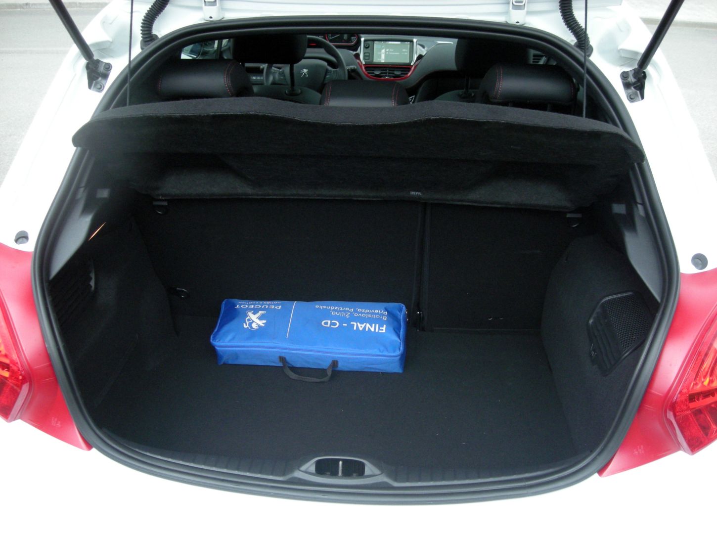 p208-gti-9136g.jpg