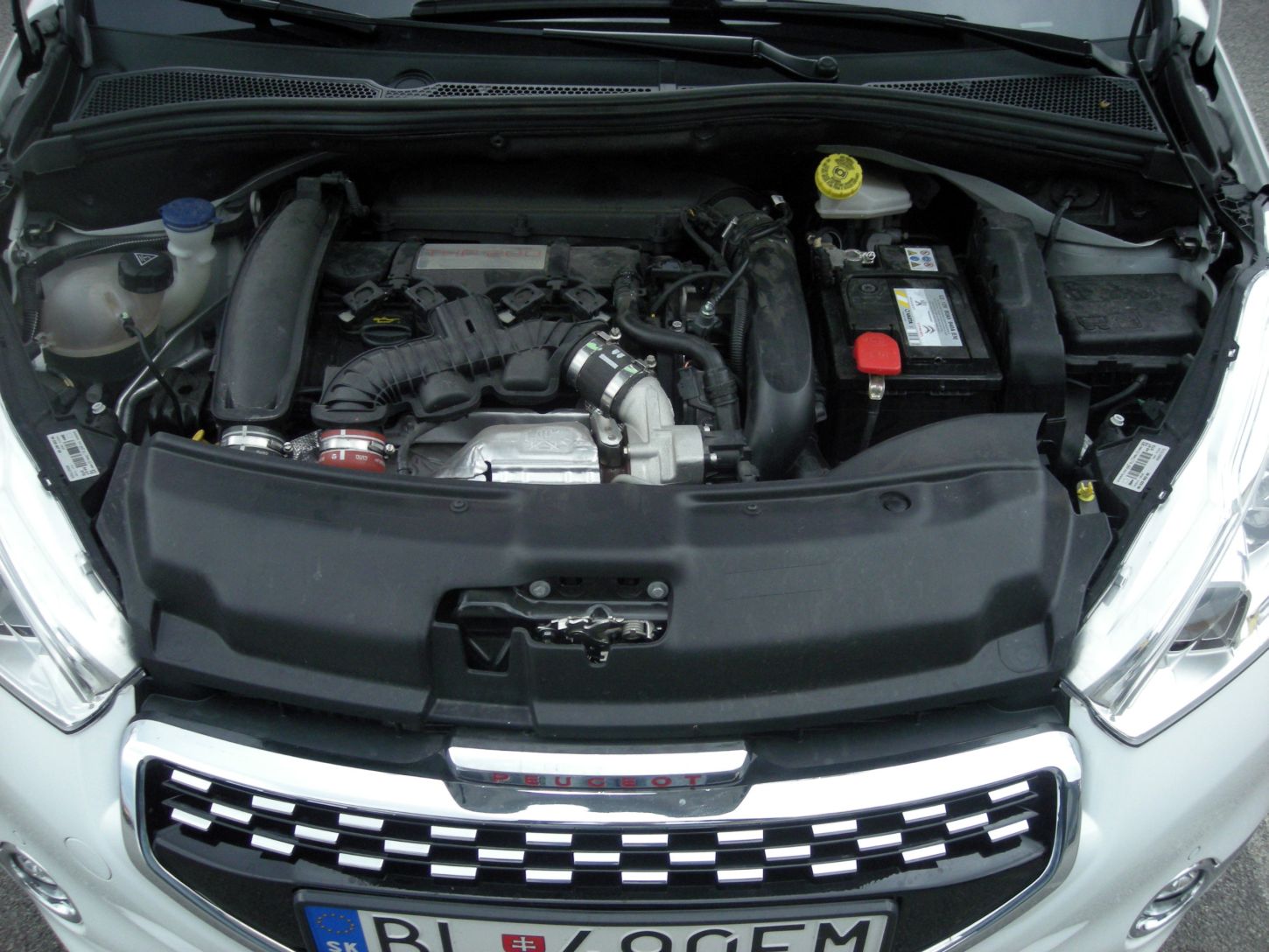 p208-gti-9138g.jpg