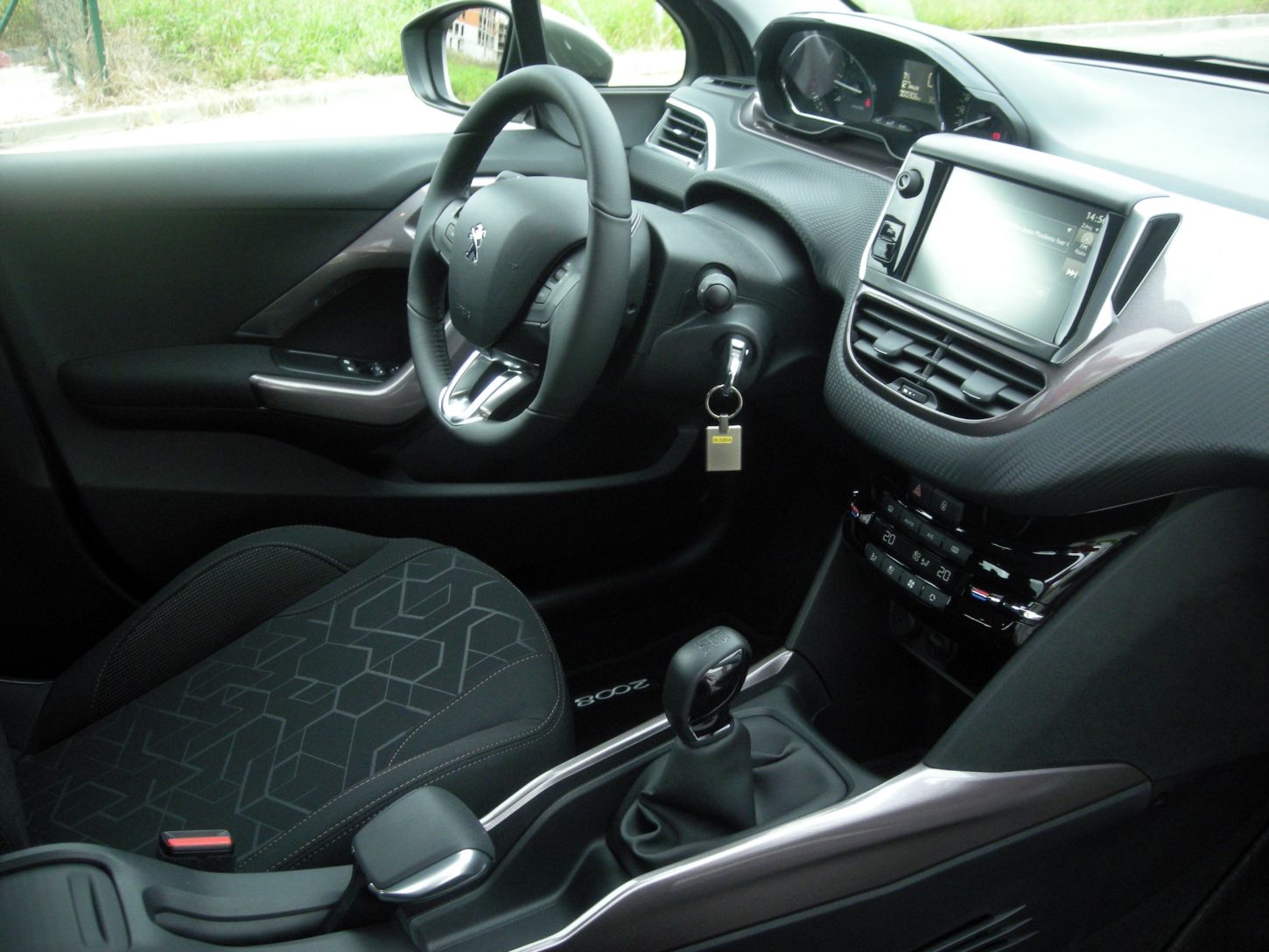 peugeot-2008-e-hdi-9726g.jpg