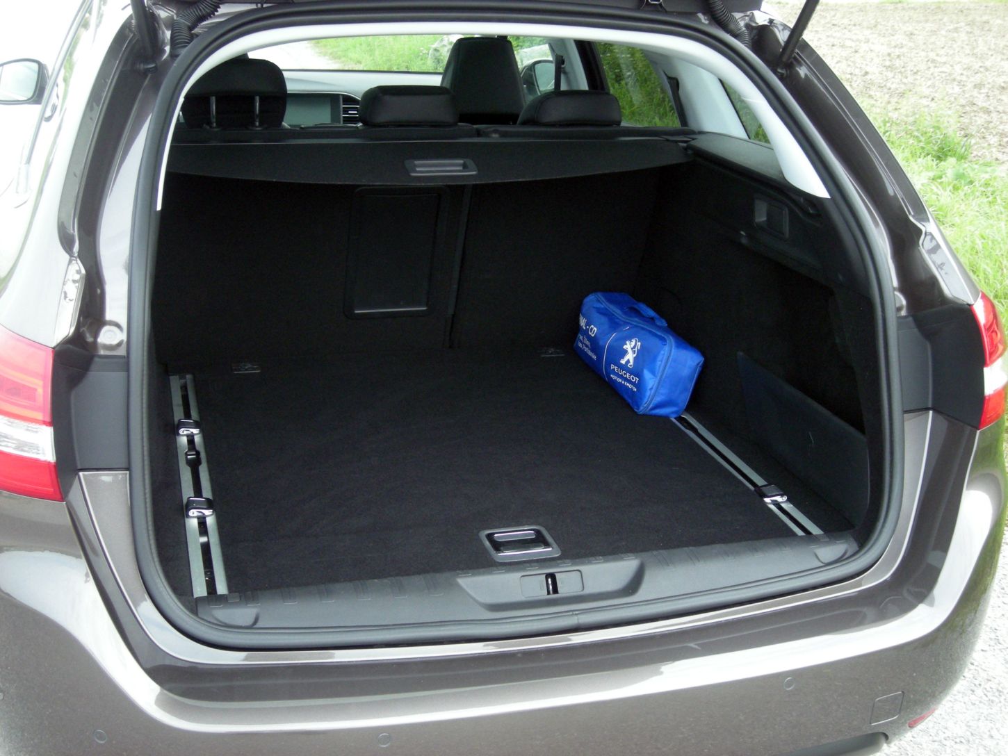 peugeot-308-sw-9653g.jpg