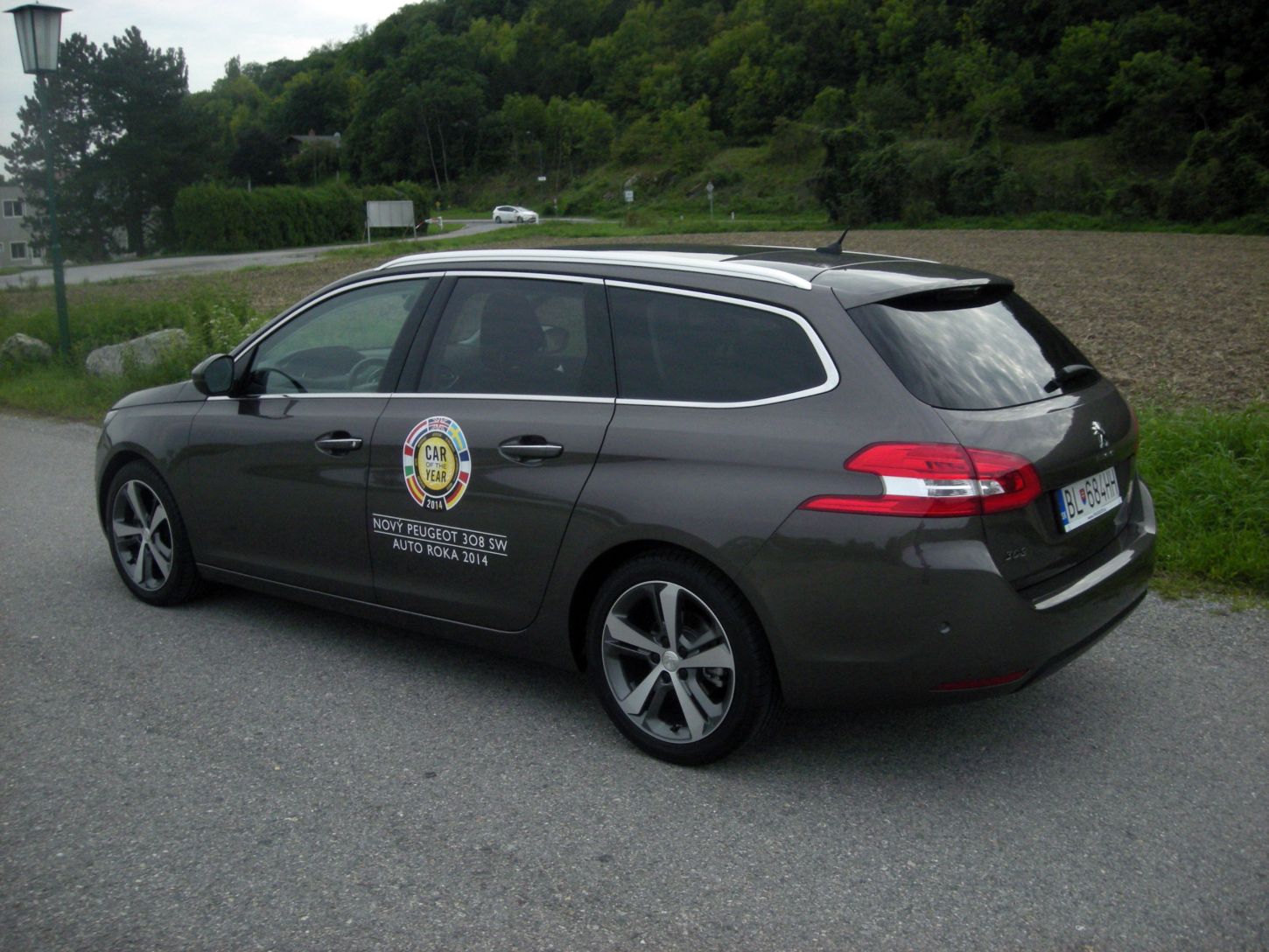 peugeot-308-sw-9657g.jpg