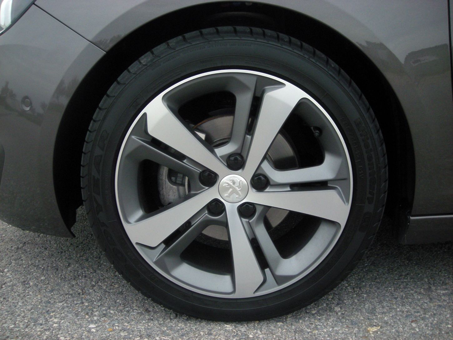 peugeot-308-sw-9660g.jpg