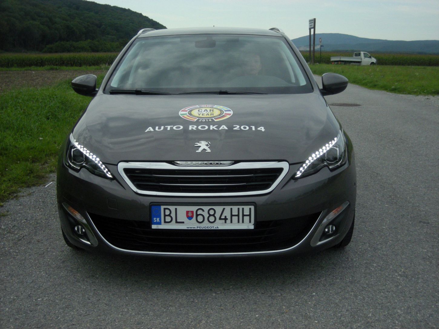 peugeot-308-sw-9662g.jpg
