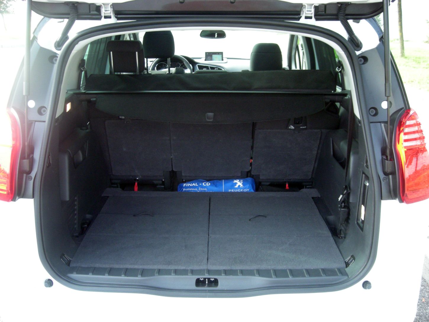 peugeot-5008-hdi-9628g.jpg
