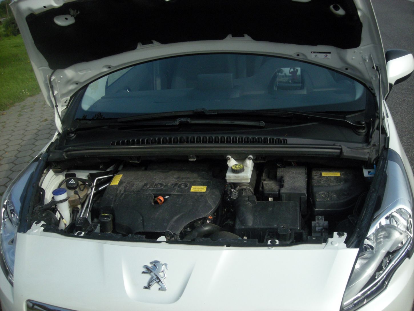 peugeot-5008-hdi-9632g.jpg