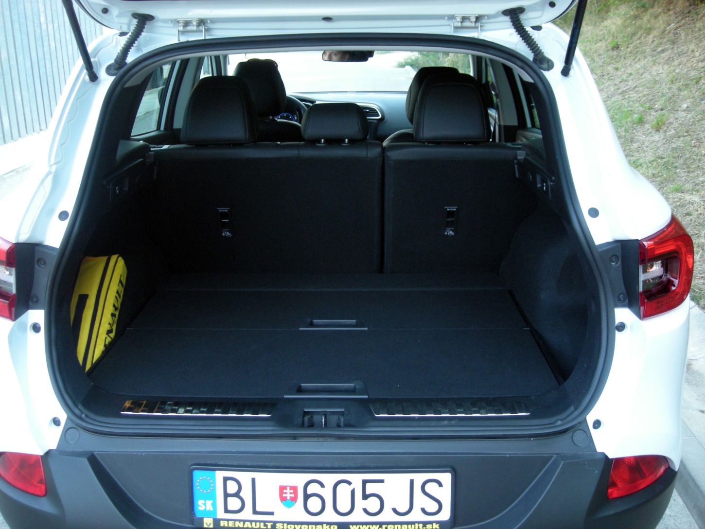 ren-kadjar-4wd-5999g-1.jpg