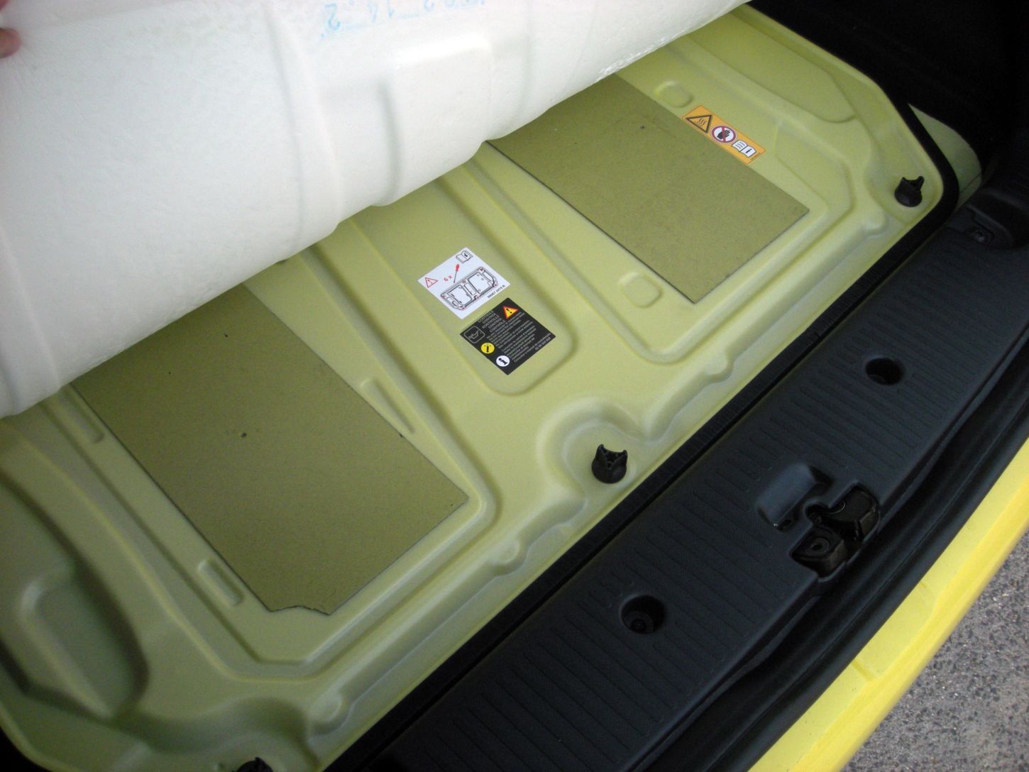 ren-twingo-iii-9763g.jpg
