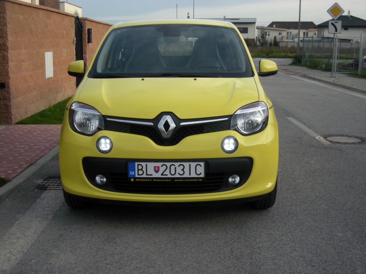 ren-twingo-iii-9765g.jpg