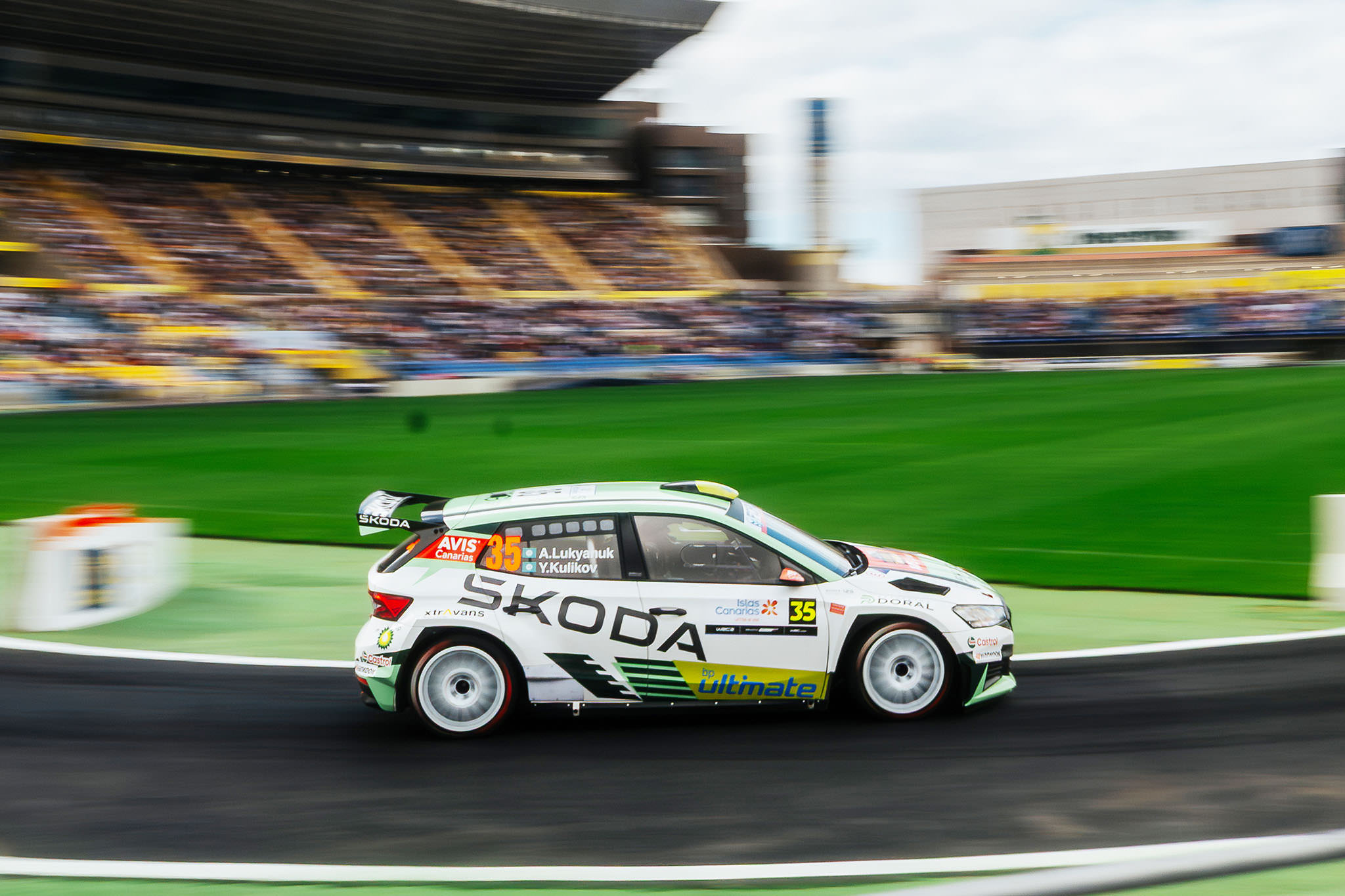 skodamotorsport-rallyislascanarias-lukyanuk.jpg