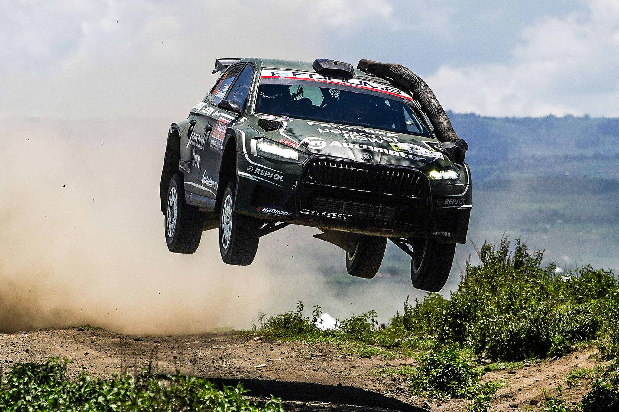 Škoda Motorsport; skodamotorsport-safarirallykenya-23-zaldivar-2.jpg