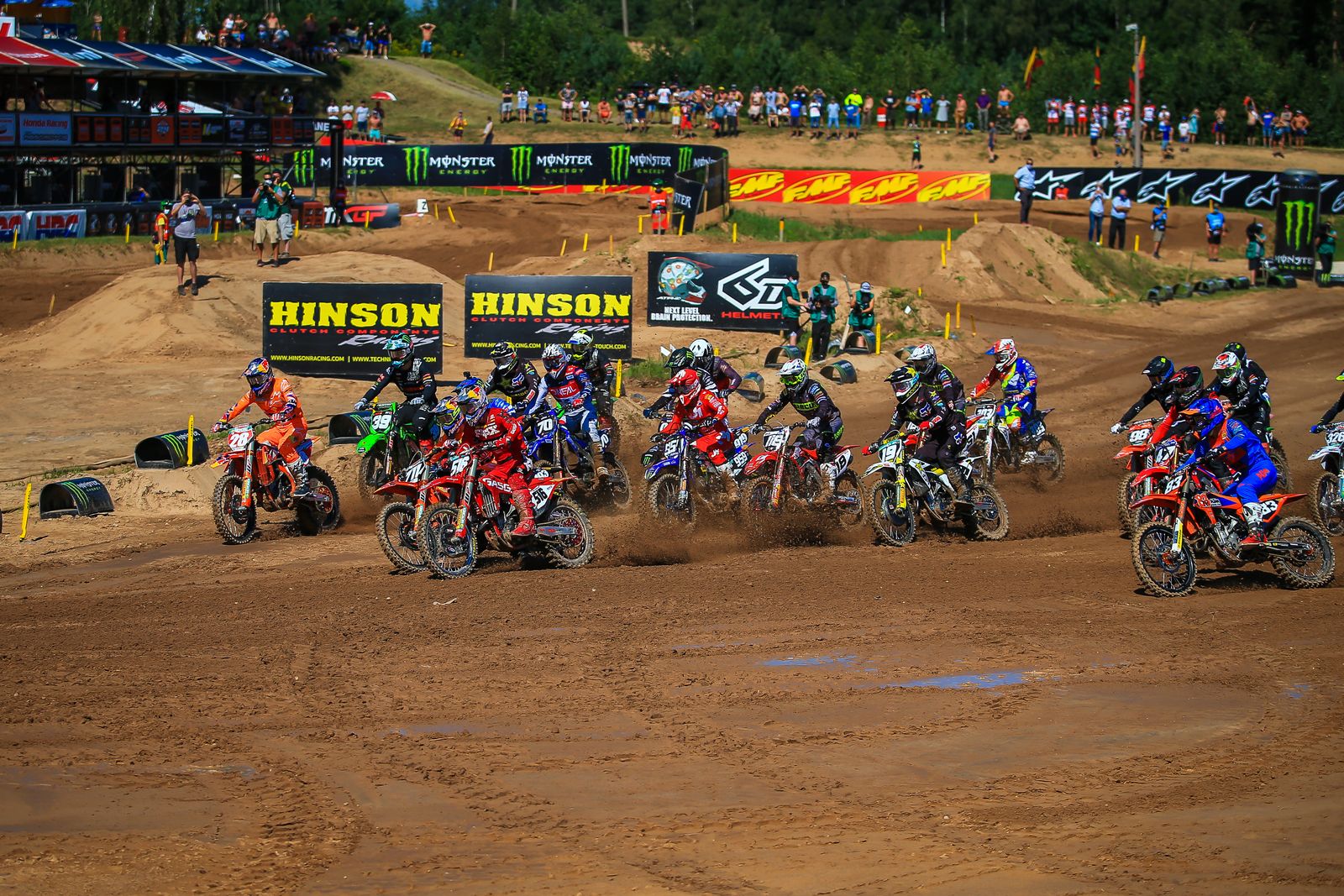 Roman Borák start-mx2-motocross-gp-03-lat-2020.jpg