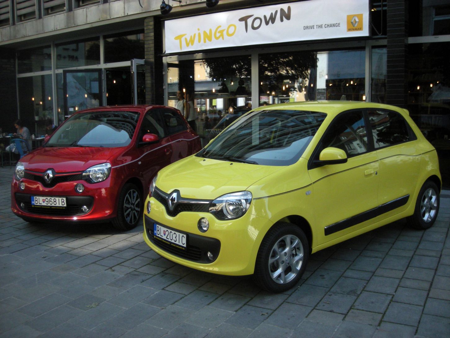 twingo-iii-9643-g.jpg