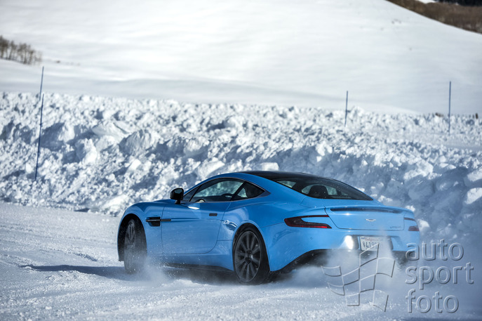 Copyright manufacturer;aston-martin-vanquish-007.jpg