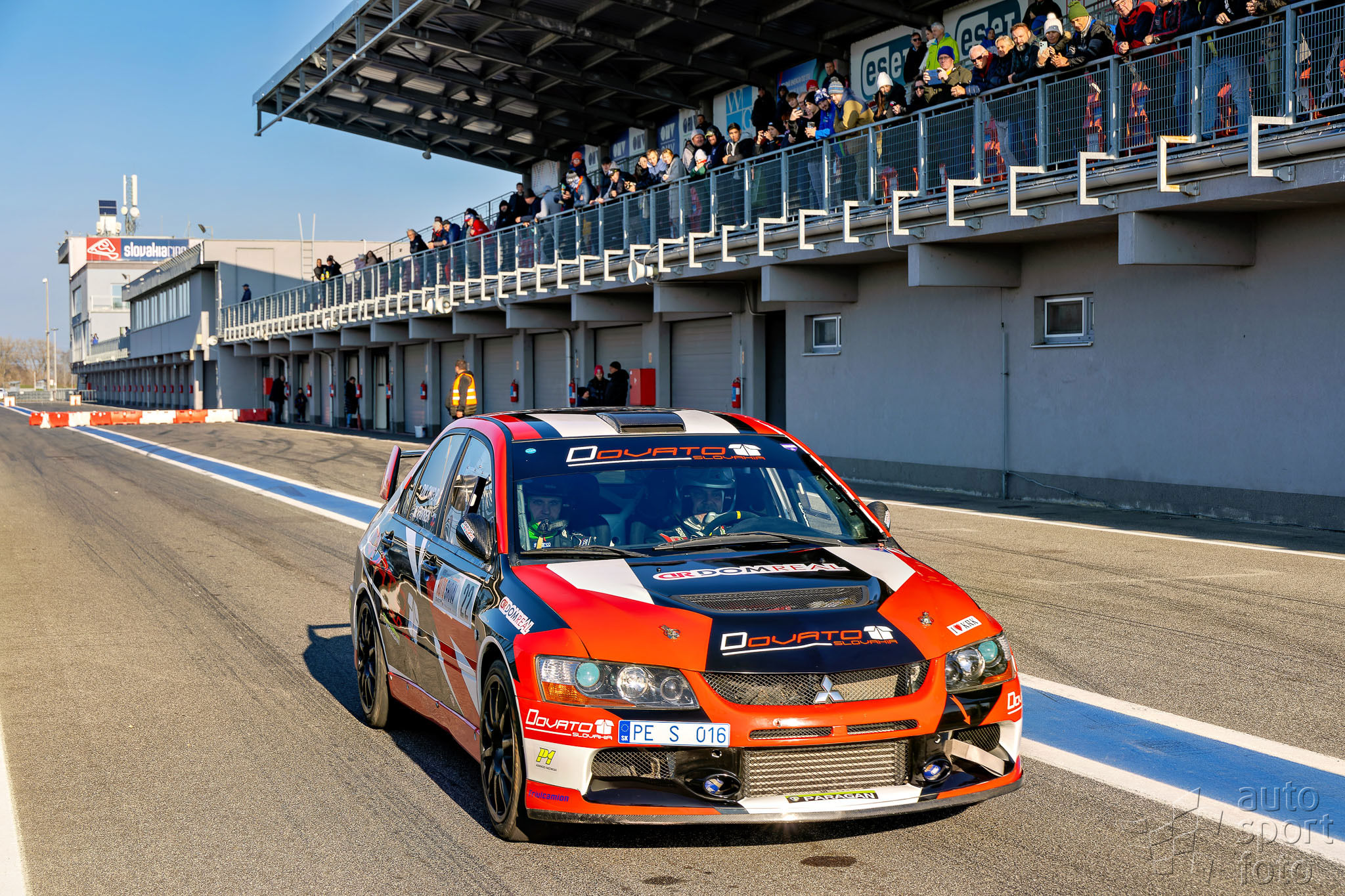 T. Szabosi;jm1a6602-2.jpg