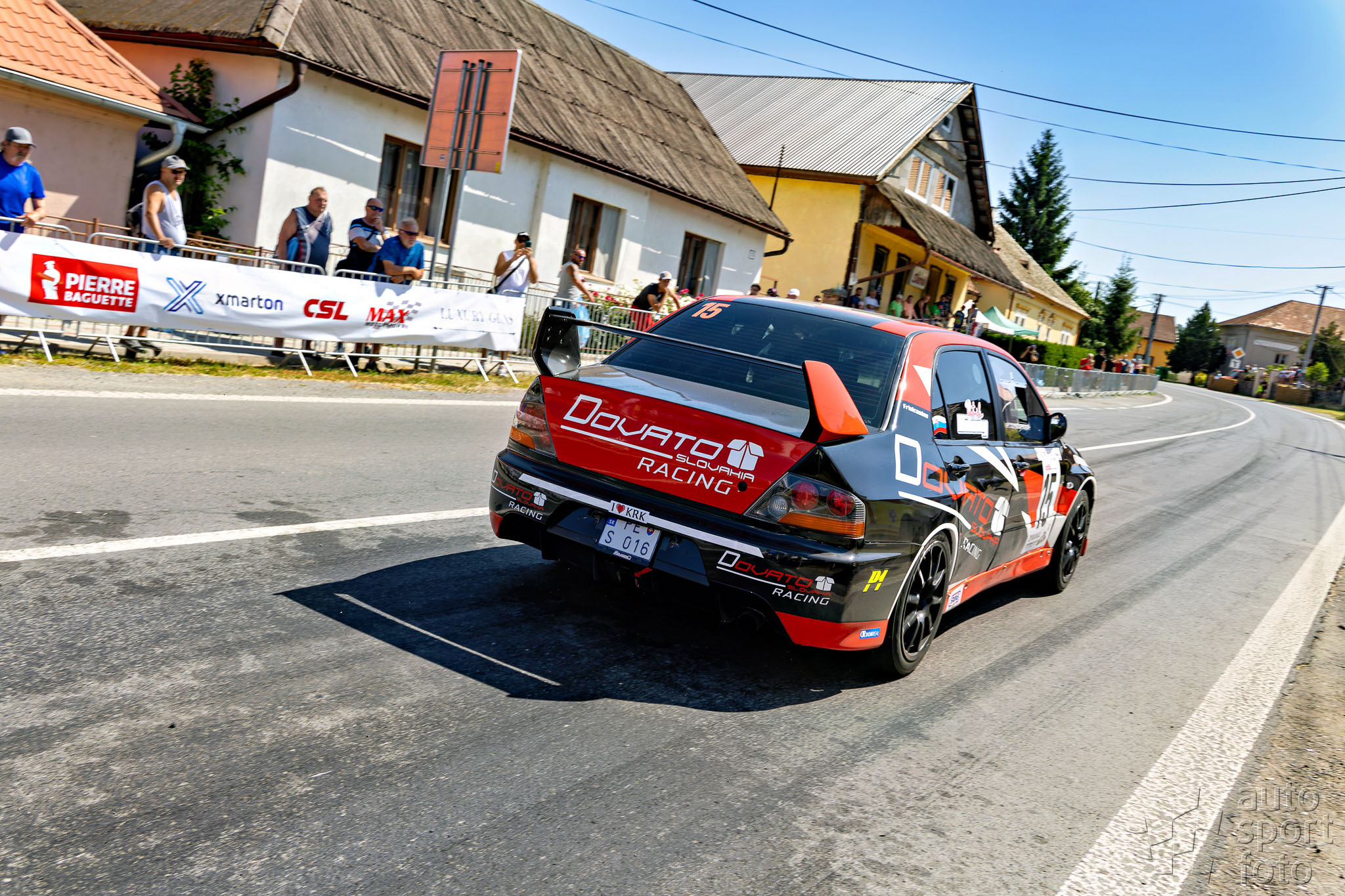 T. Szabosi;jm1a1975-3.jpg