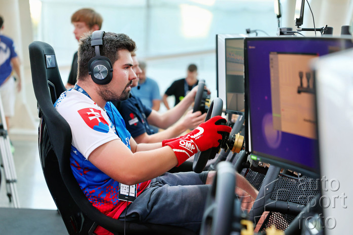 Alexander Štefuca;esports-f4.jpg