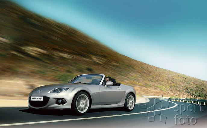 Copyright manufacturer;mazda-mx-5-2012-3-jpg300.jpg