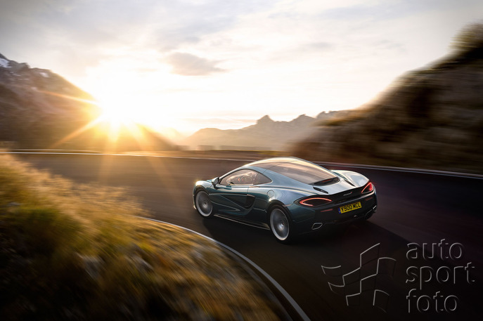 Copyright manufacturer;mclaren-570gt-19.jpg