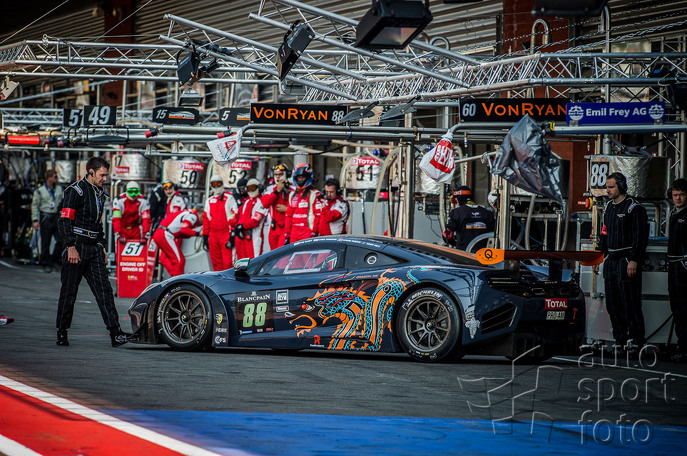 Copyright manufacturer;002-mclaren-12c-gt3-spa24-free-practice-96.jpg