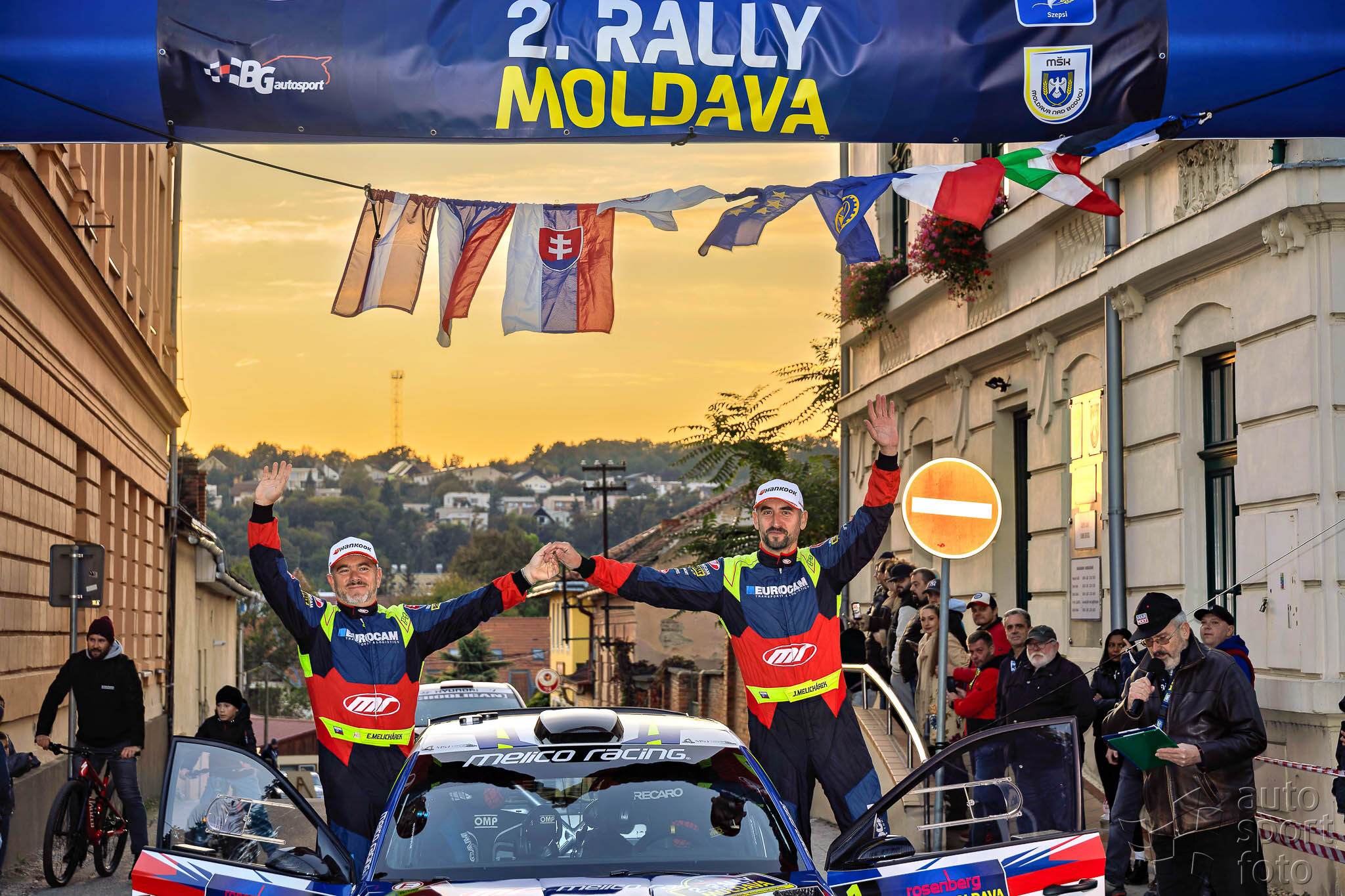 T. Szabosi;jm1a6748-3.jpg