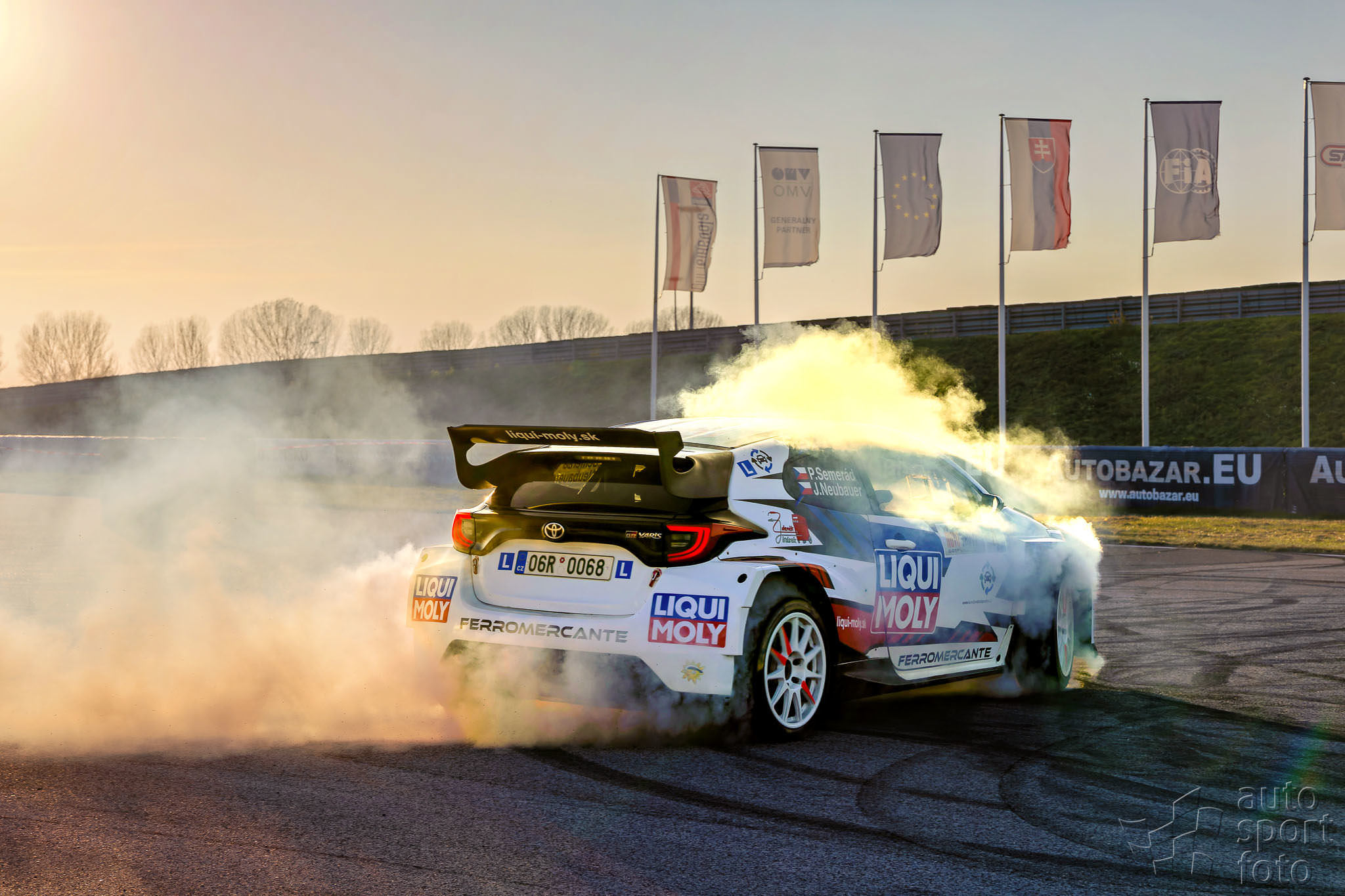 T. Szabosi;jm1a7603-4.jpg