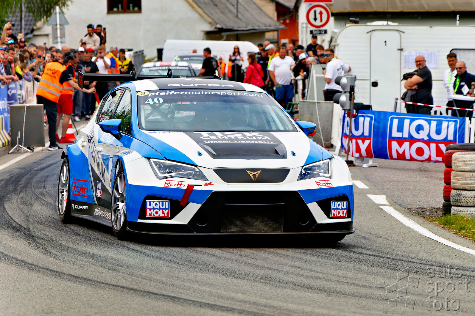 T. Szabosi; T. Szabosi;asf-3039-6.jpg