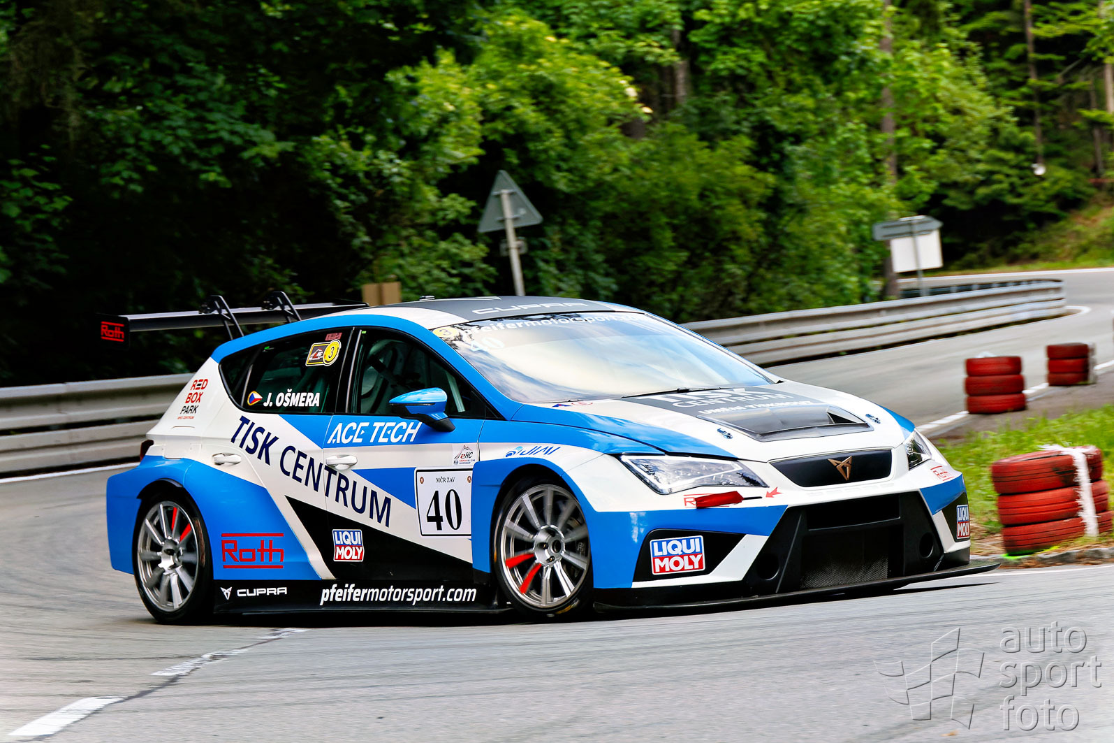 T. Szabosi; T. Szabosi;jm1a4441-2.jpg