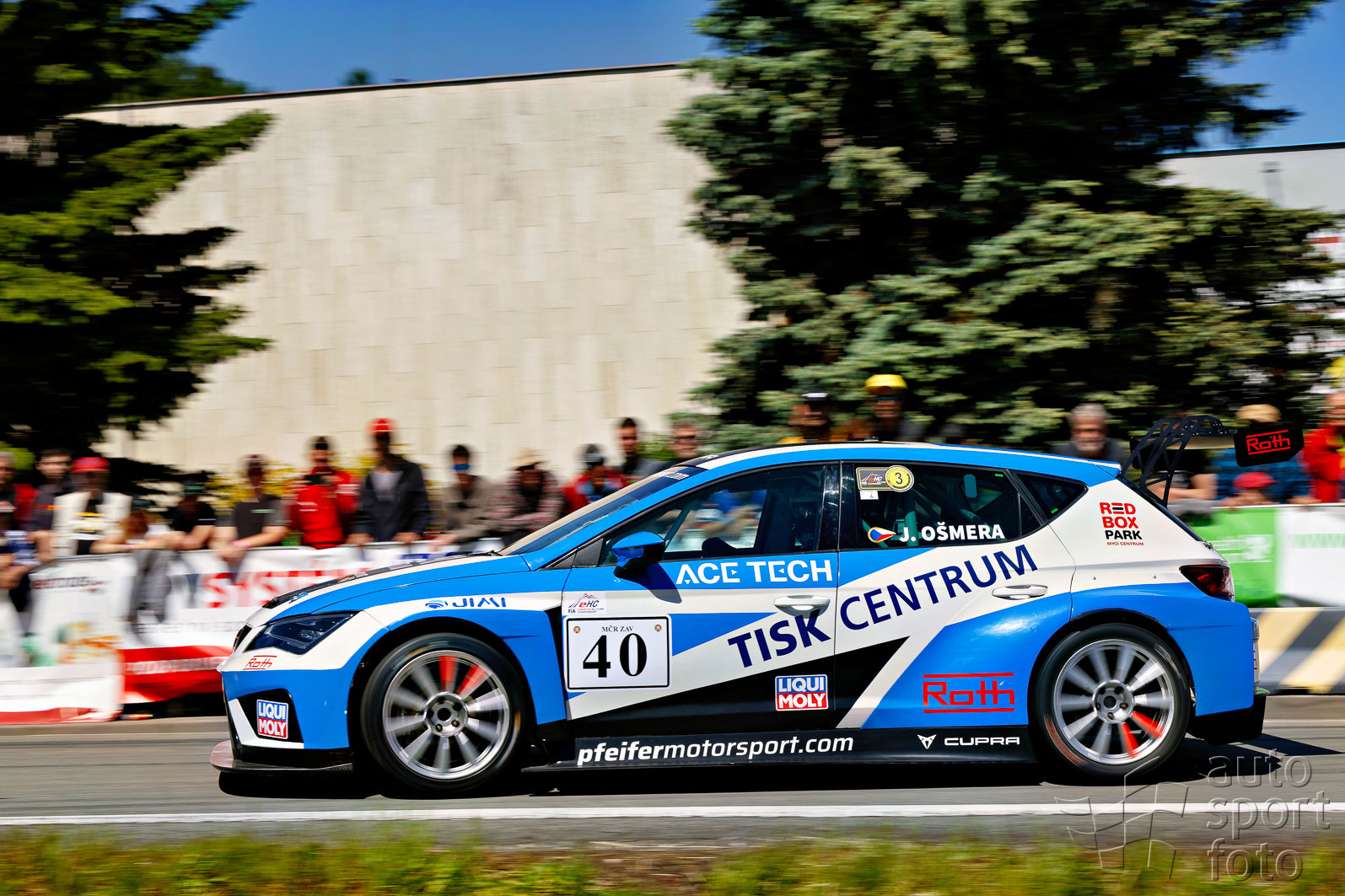 T. Szabosi; T. Szabosi;jm1a5037-3.jpg