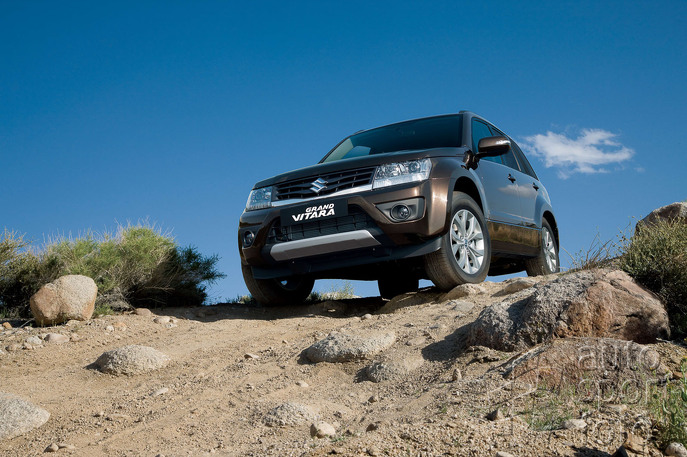 Copyright manufacturer;grand-vitara-2012-l.jpg