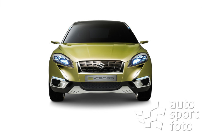 Copyright manufacturer;03-suzuki-s-cross-l.jpg