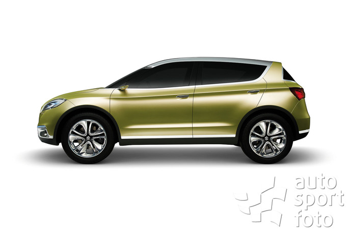 Copyright manufacturer;05-suzuki-s-cross-l.jpg