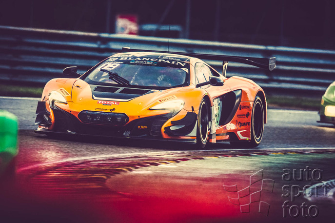 The McLaren 650S GT3 claims top 10 finish at the total 24 Hours of