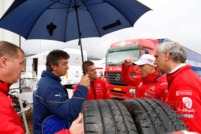 Copyright manufacturer;071-meeke-corse-2015.jpg