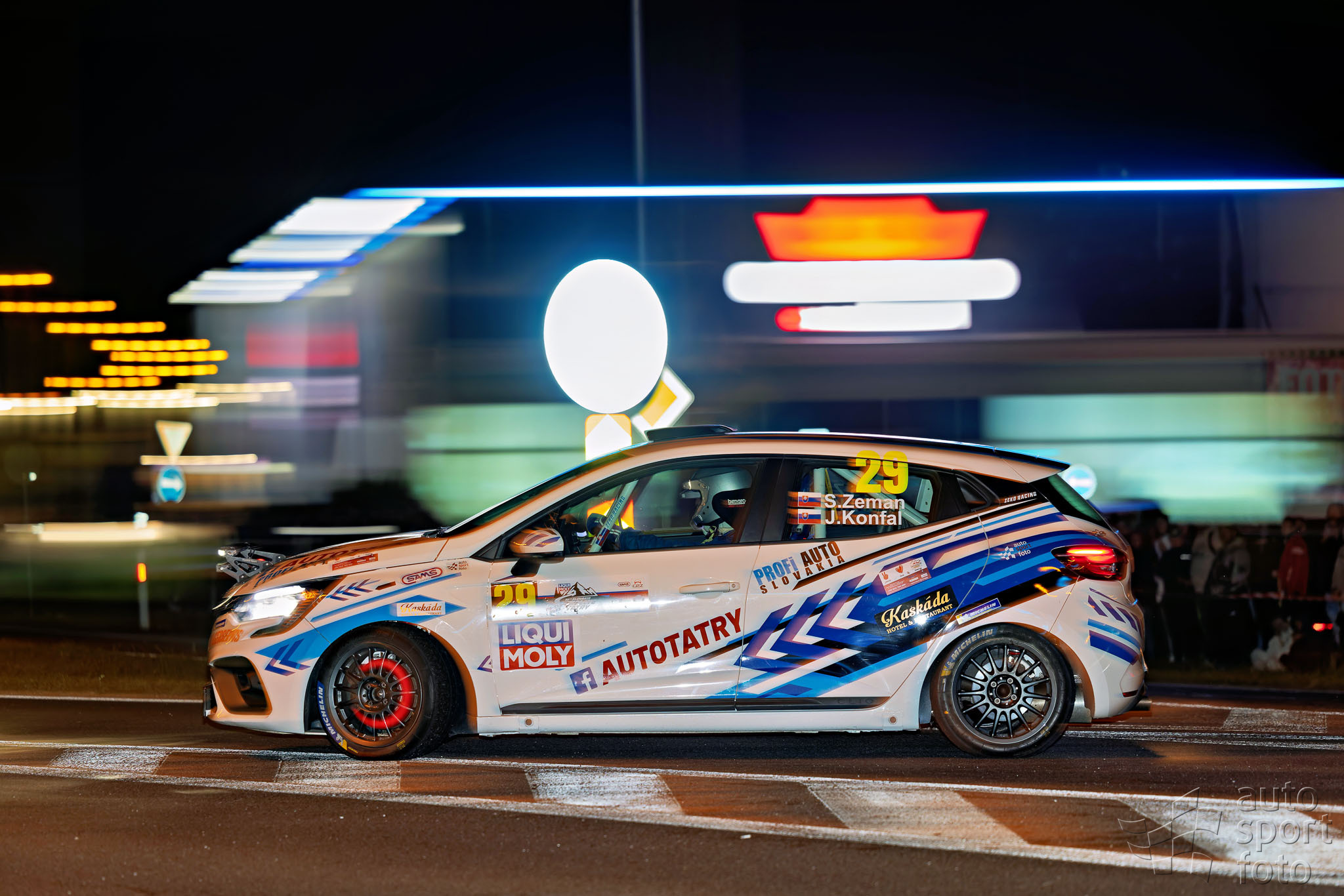 T. Szabosi;asf-4725-10.jpg